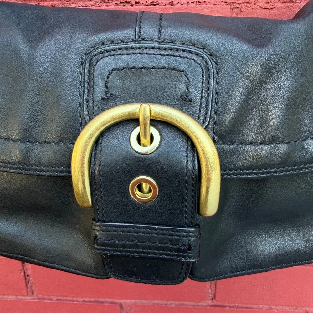 Vintage Y2K Coach Black Leather Soho Flap Shoulder Bag Brass Buckle Preppy